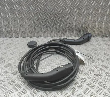 Nissan Leaf II (ZE1) Electric car charging cable 33329534