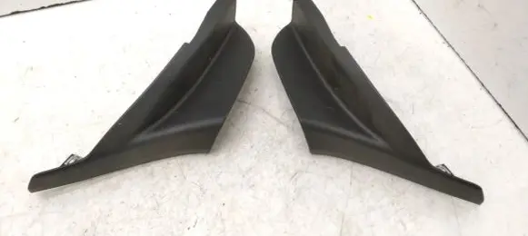 Volvo XC40 (C) pillar trim 31469200 31469198