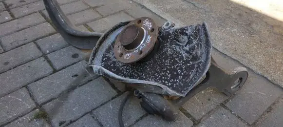 Audi A4 S4 B8 8K Rear wheel hub