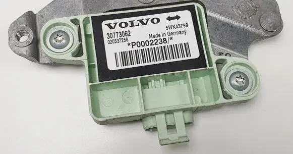 Volvo C70 Airbag deployment crash/impact sensor 30773062