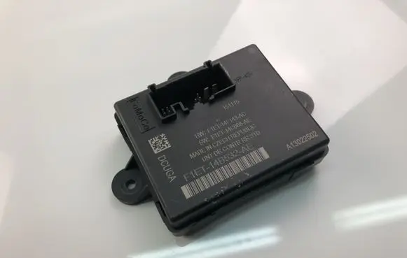Ford C-MAX I Other control units/modules F1ET14B532AE