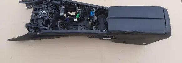 Peugeot 508 II Center console 98164316ZD
