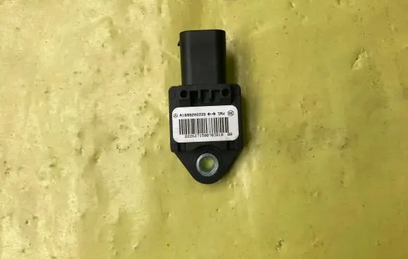 Mercedes-Benz B W245 Airbag deployment crash/impact sensor A1698202226