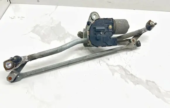 Audi A6 S6 C6 4F Front wiper linkage and motor 4F2955119B 0390241652