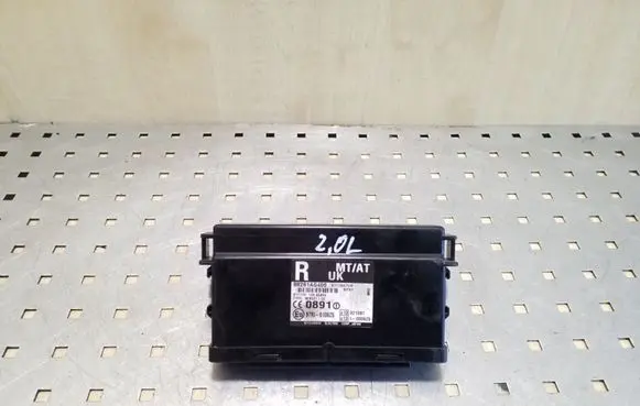 Subaru Legacy Gearbox control unit/module 88281AG400 X1T18475M