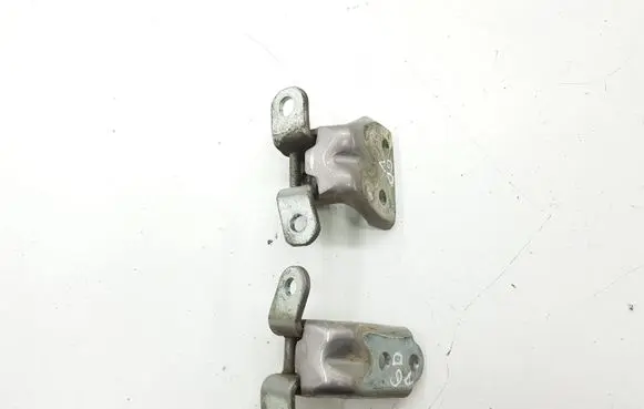 Rear door hinge set