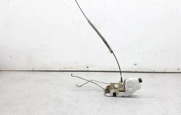 Mitsubishi Pajero Front door lock