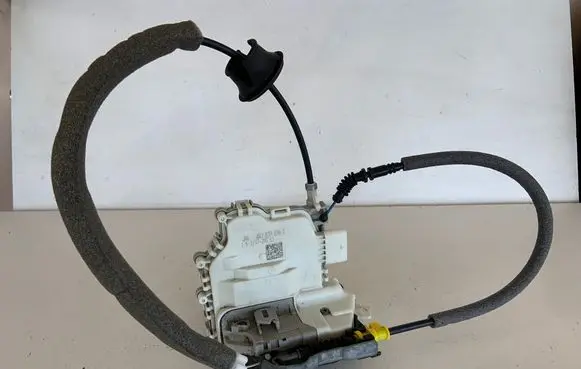 Audi Q5 SQ5 Front door lock 8X1837016C