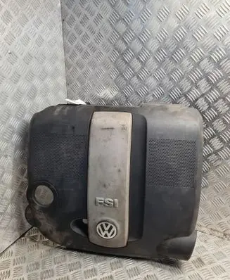 Volkswagen Golf V Engine cover (trim) 03C129607N