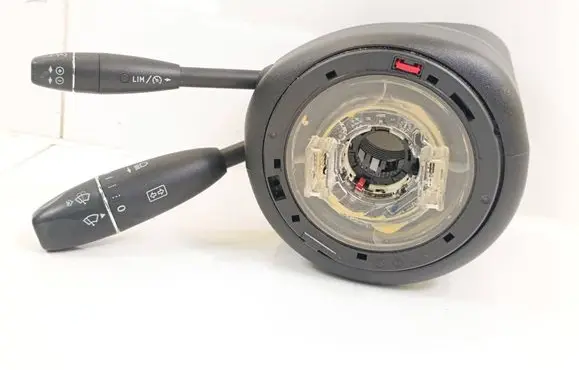 Mercedes-Benz E W212 Wiper turn signal indicator stalk/switch A2129007502