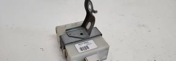 Toyota Avensis T250 Door control unit/module 8974105070 0425 73668012