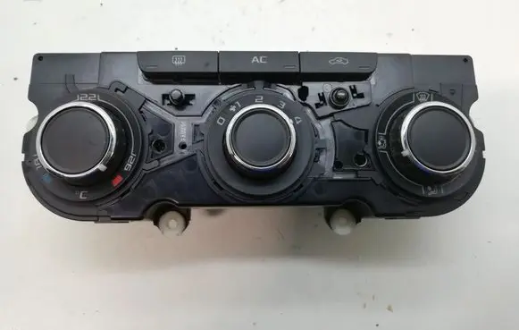 Skoda Superb B6 (3T) Interior fan control switch 5HB009752