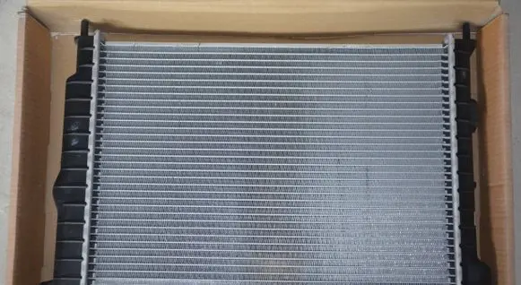 Opel Astra F Coolant radiator 90443392 GR01219 1300132