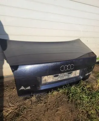 Audi A4 S4 B6 8E 8H Tailgate/trunk/boot lid