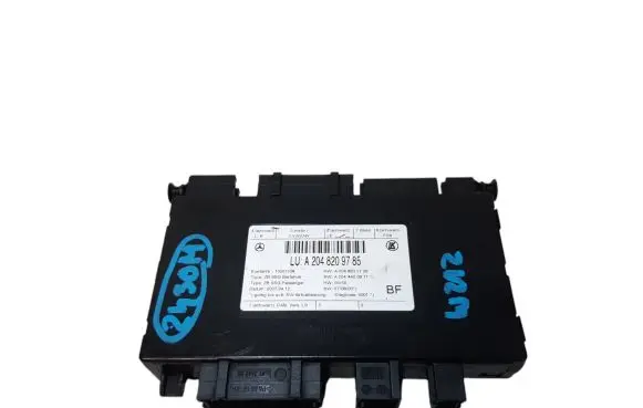 Mercedes-Benz C W204 Seat control module A2048209785 A2048201726