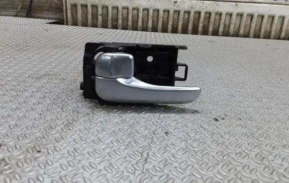 Nissan Almera Tino Rear door interior handle