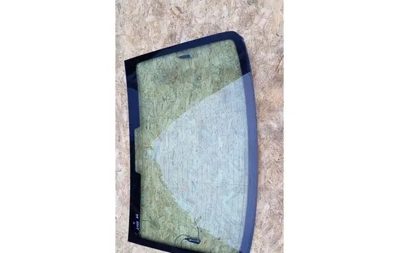 Volkswagen PASSAT B6 Front vent window/glass (coupe) 