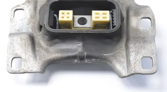 Ford Kuga I Gearbox mounting bracket V617M121