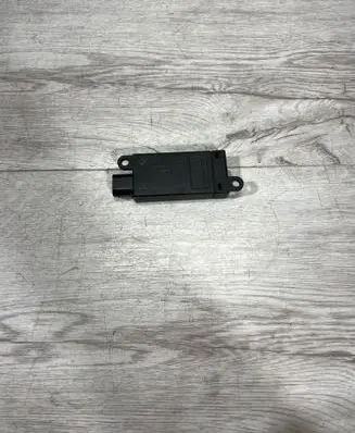 BMW 6 F12 F13 Alarm control unit/module 9233009 P30001692 63945210