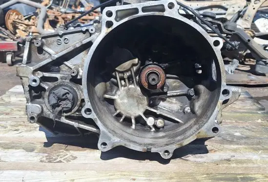 Chrysler Sebring (JS) Manual 5 speed gearbox A6X01540 AISIN