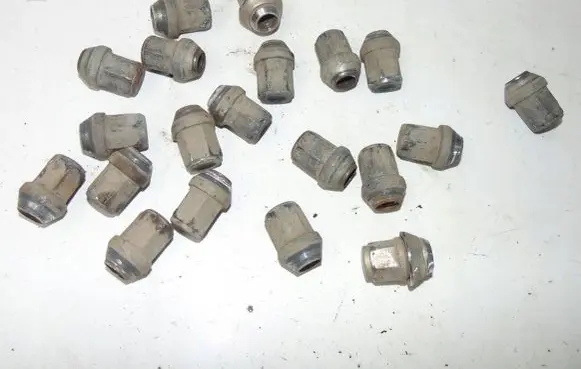 Land Rover Freelander Nuts/bolts 