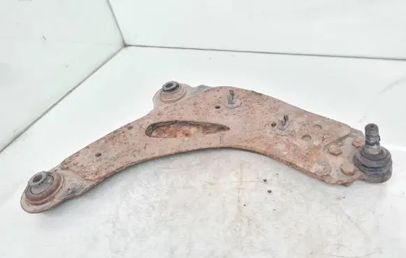 Opel Vivaro Front lower control arm/wishbone