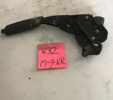 Toyota Corolla E110 Handbrake/parking brake lever assembly PUSTY