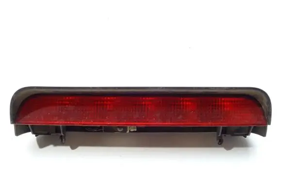 Nissan X-Trail T30 Third/center stoplight P1842