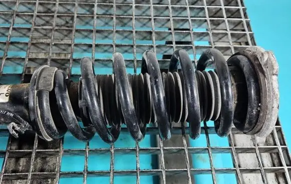 Volvo V90 Cross Country Front coil spring 31658908 IMPRK1402022