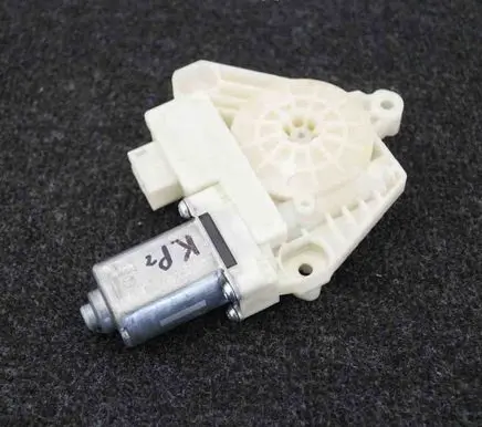 Mercedes-Benz C W205 Front door window regulator motor A2059060013