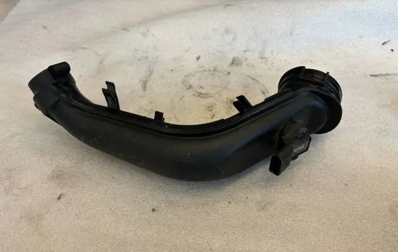Volkswagen Scirocco Intercooler hose/pipe 03C145673H