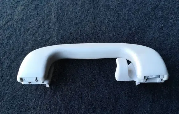 Opel Mokka X Rear interior roof grab handle