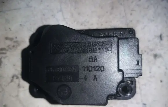 Volvo XC70 Air flap motor/actuator 6g9n19E616