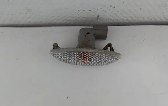 Toyota Yaris Front fender indicator light 817300D032