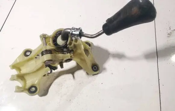Honda Civic IX Gear shifter/selector 