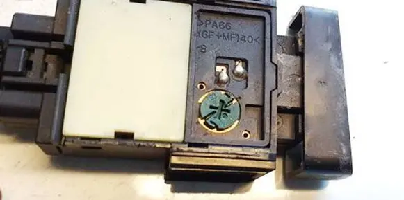 Toyota Corolla Verso AR10 Windscreen/window heater switch 15a410