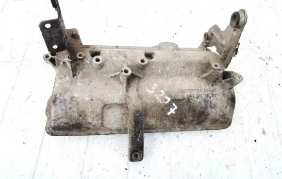 Mercedes-Benz A W169 Rocker cam cover a6400100667