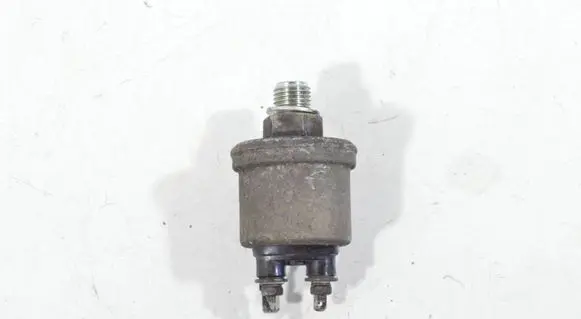 Porsche 911 996 Oil pressure sensor 99660620302 99660620301 99660620300