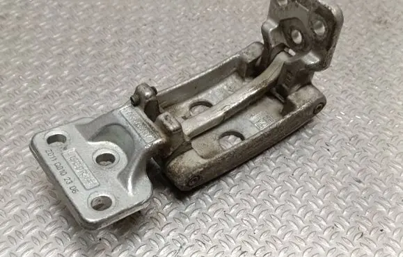 Mercedes-Benz Sprinter W906 Rear door upper hinge A9067400137