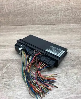 BMW 5 E60 E61 Comfort/convenience module 9176070 E6xKBM