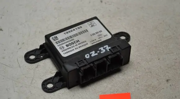 Opel Zafira B Parking PDC control unit/module 13324133 0263004326