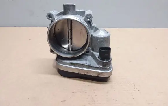 BMW 5 E60 E61 Throttle valve 751694604