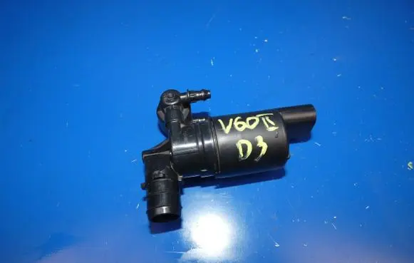 Volvo V60 Windscreen/windshield washer pump 