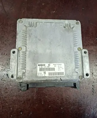 Peugeot 307 Engine control unit/module 0281010358 EDC15C2 9641607180