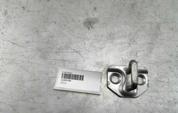 Volvo XC60 Rear door lock loop/hook striker 32353195 31391833