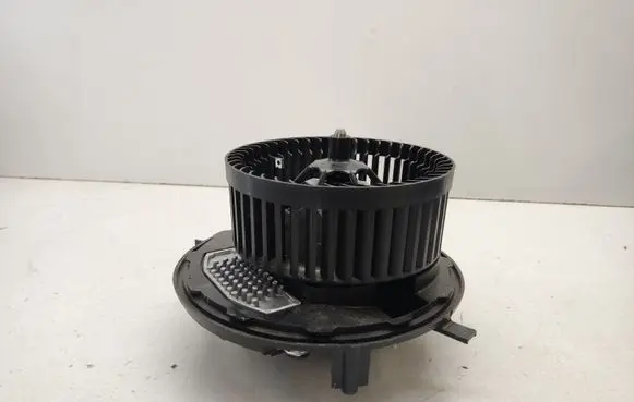 Volkswagen PASSAT B8 Heater fan/blower 3Q1819021A CZ0160601201