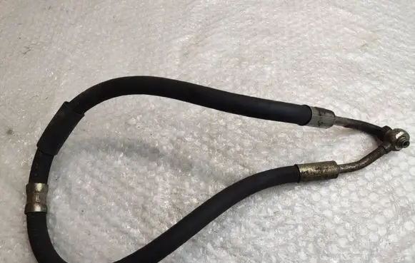BMW 5 E39 Power steering hose/pipe/line 675097