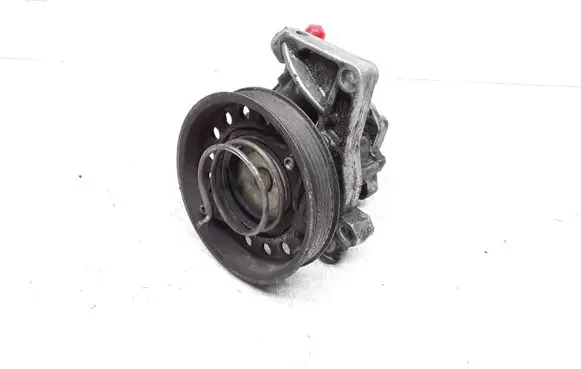 Volvo XC70 Power steering pump 31201150