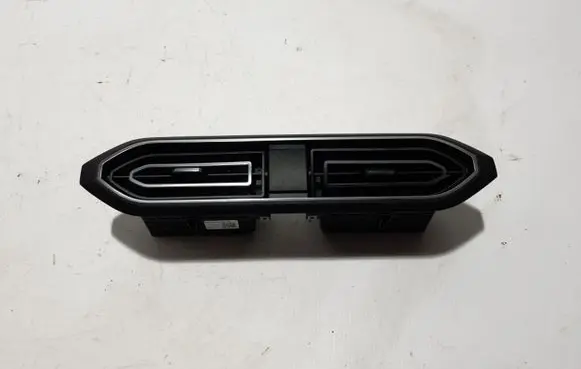 Dacia Sandero III Dash center air vent grill 687500391R
