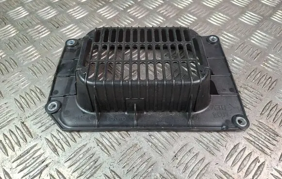 KIA Sorento Other interior part 37571P4000